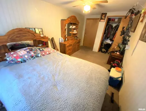 930 S State St, Flora, IL 62839 photo 22