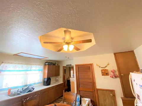 930 S State St, Flora, IL 62839 photo 10