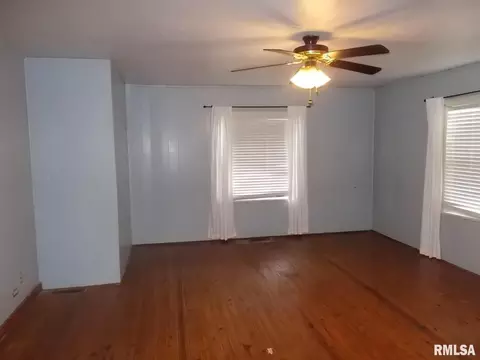 401 S 3rd St, Ava, IL 62907 photo 7