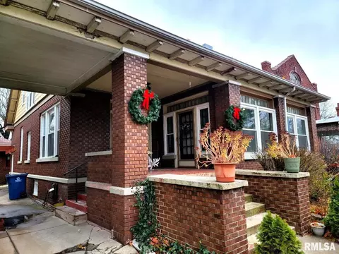 524 E Broadway Ave, Centralia, IL 62801 photo 4