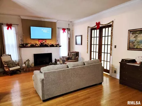 524 E Broadway Ave, Centralia, IL 62801 photo 14