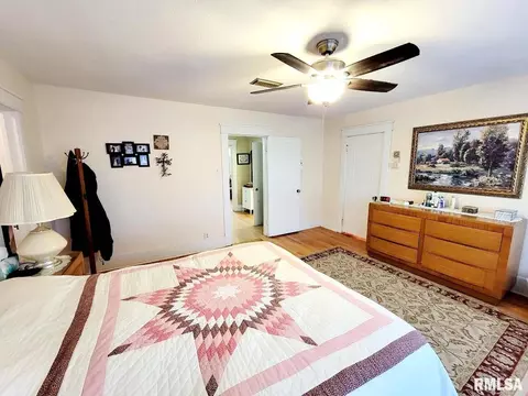 524 E Broadway Ave, Centralia, IL 62801 photo 34