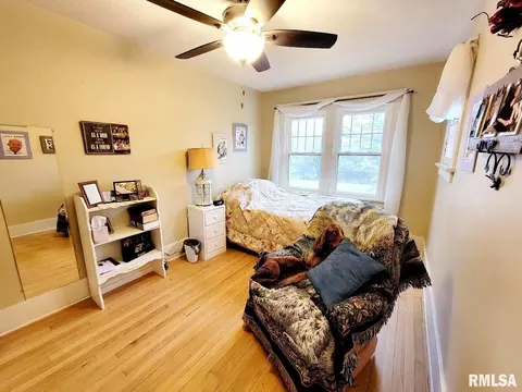 524 E Broadway Ave, Centralia, IL 62801 photo 35