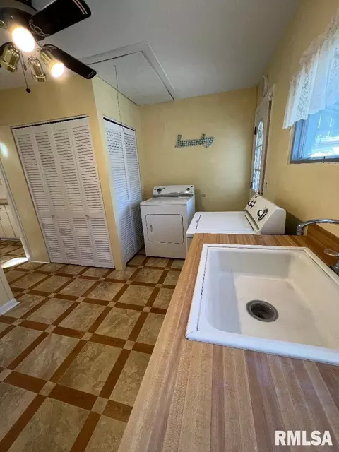 509 Melrose Ave, Centralia, IL 62801 photo 12