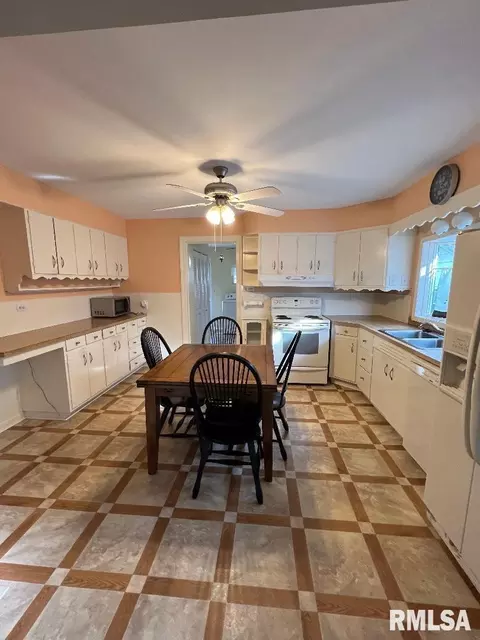 509 Melrose Ave, Centralia, IL 62801 photo 7