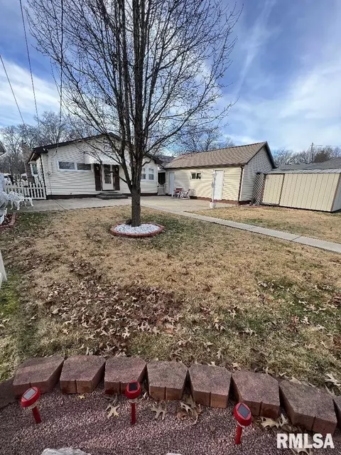 509 Melrose Ave, Centralia, IL 62801 photo 2