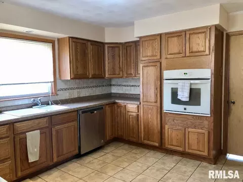 12681 Cochran Rd, Marion, IL 62959 photo 6