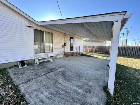 2216 Michelle Ln, Marion, IL 62959 photo 26
