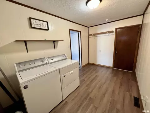 2216 Michelle Ln, Marion, IL 62959 photo 23