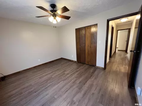 2216 Michelle Ln, Marion, IL 62959 photo 14