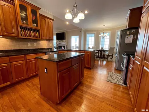 422 Bainbridge Rd, Marion, IL 62959 photo 6