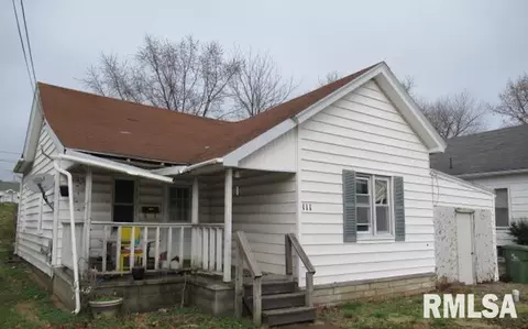 111 Kirk St, Anna, IL 62906 photo 3