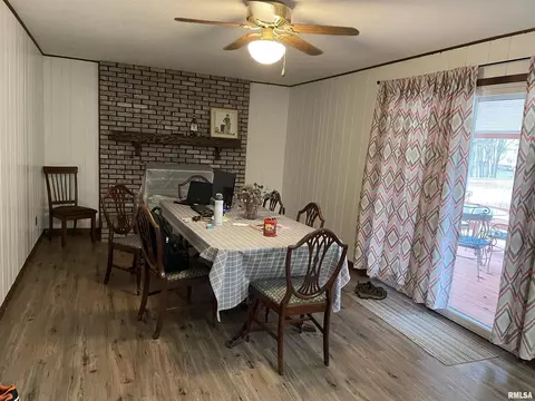 1002 E Gregory St, Marion, IL 62959 photo 10