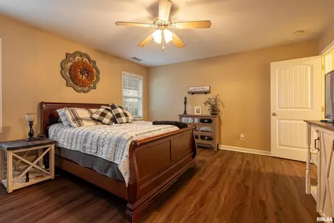 2306 Spring Ln, Marion, IL 62959 photo 18