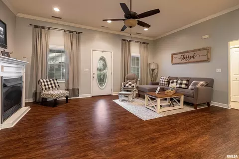 2306 Spring Ln, Marion, IL 62959 photo 9