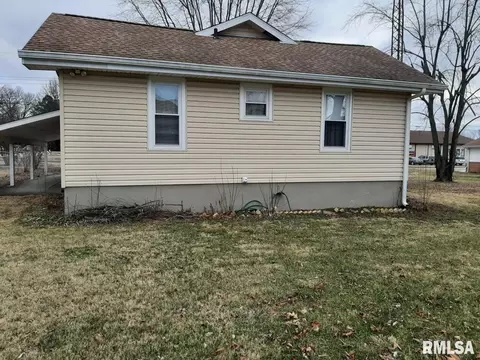 503 S Victor St, Christopher, IL 62822 photo 16