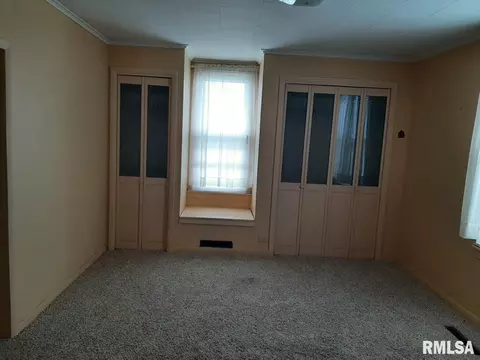 503 S Victor St, Christopher, IL 62822 photo 7
