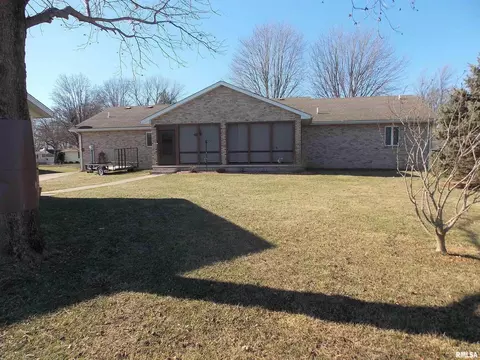 202 N Cherry St, Hoffman, IL 62250 photo 31