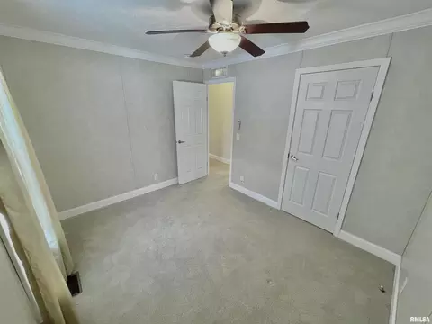 140 Elm St, Noble, IL 62868 photo 12