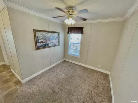 140 Elm St, Noble, IL 62868 photo 28