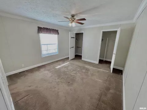 140 Elm St, Noble, IL 62868 photo 29