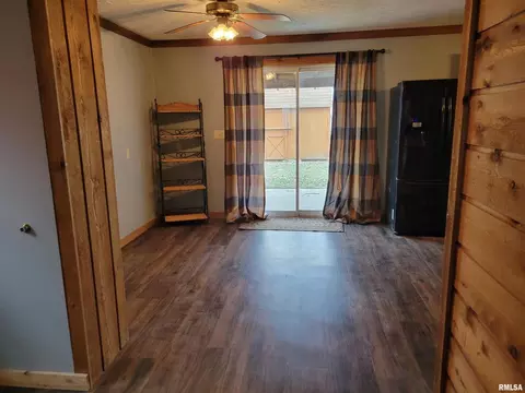 710 E 2nd St, Centralia, IL 62801 photo 6