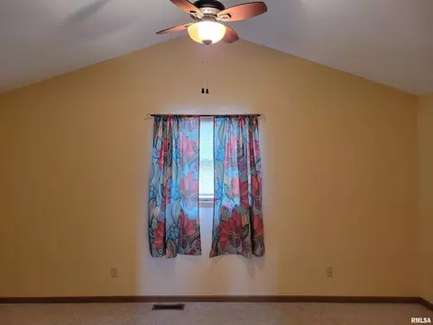 710 E 2nd St, Centralia, IL 62801 photo 21