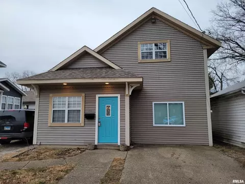 710 E 2nd St, Centralia, IL 62801 photo 1