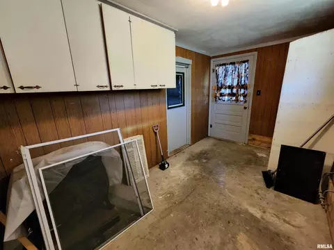 312 S 2nd St, Broughton, IL 62817 photo 38