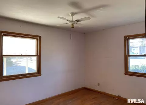 500 S 6th St, Herrin, IL 62948 photo 17