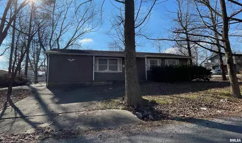 500 S 6th St, Herrin, IL 62948 photo 1