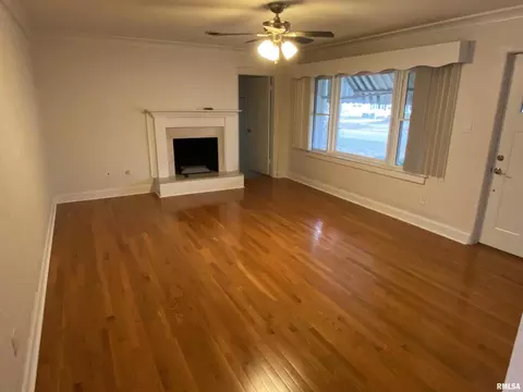 607 S Carbon St, Marion, IL 62959 photo 28