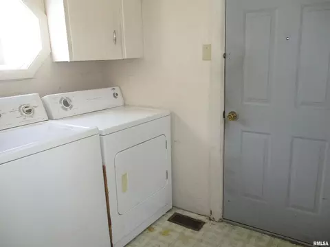 417 Mcfall St #MCFALL, Benton, IL 62812 photo 11