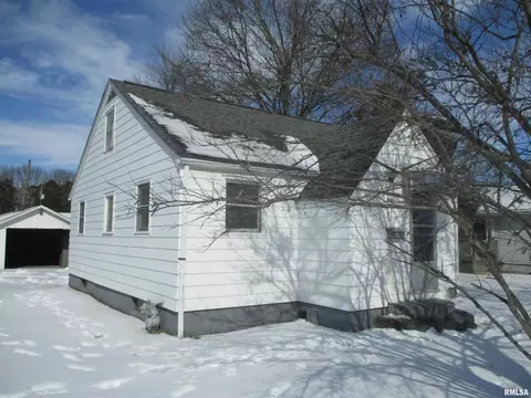 417 Mcfall St #MCFALL, Benton, IL 62812 photo 1