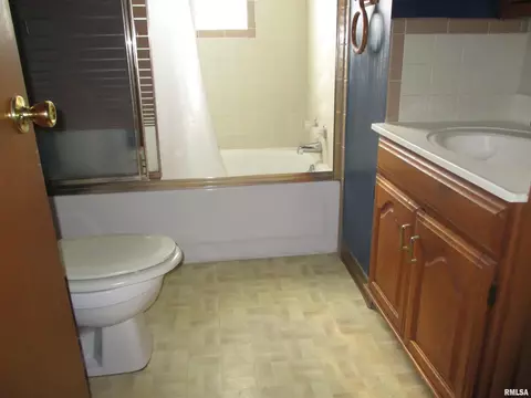 417 Mcfall St #MCFALL, Benton, IL 62812 photo 21