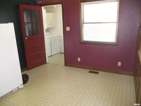 417 Mcfall St #MCFALL, Benton, IL 62812 photo 10