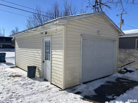 1215 E Broadway, Centralia, IL 62801 photo 18