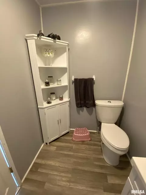 1215 E Broadway, Centralia, IL 62801 photo 7