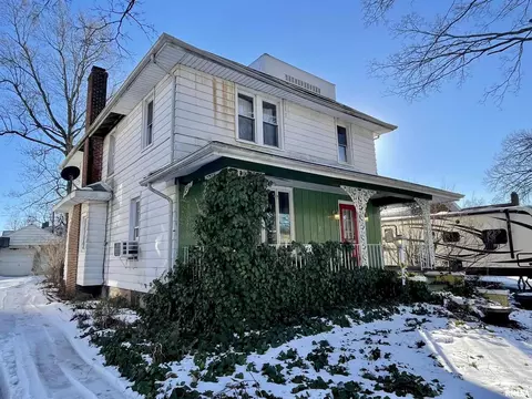 2135 Edith St, Murphysboro, IL 62966 photo 2