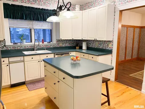 511 S Main St, Anna, IL 62906 photo 32