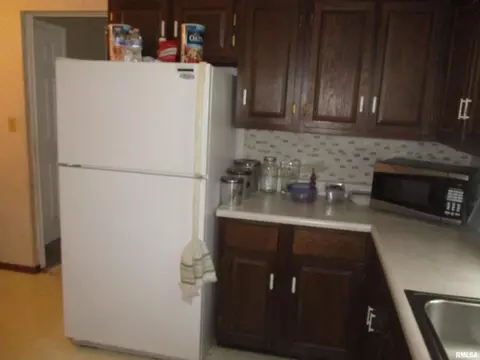 808 Lime Ave, Mount Vernon, IL 62864 photo 9