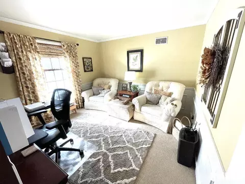 15 Orchard Dr E, Centralia, IL 62801 photo 11