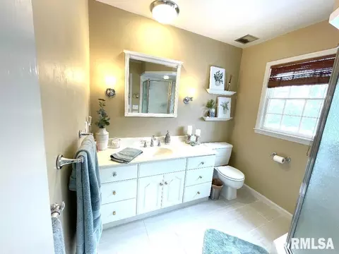 15 Orchard Dr E, Centralia, IL 62801 photo 18