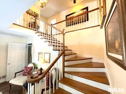 15 Orchard Dr E, Centralia, IL 62801 photo 4