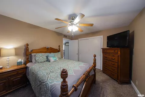 15 Nelms Ave, Centralia, IL 62801 photo 14