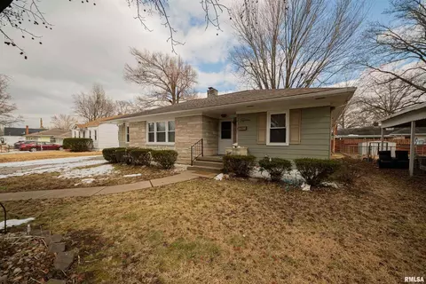 15 Nelms Ave, Centralia, IL 62801 photo 2