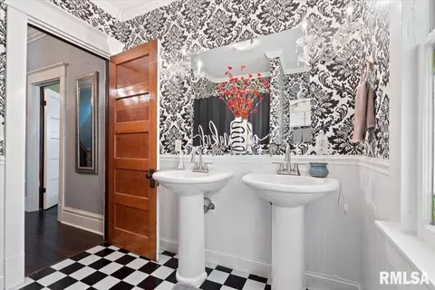 130 E 4th St, Mount Carmel, IL 62863 photo 35