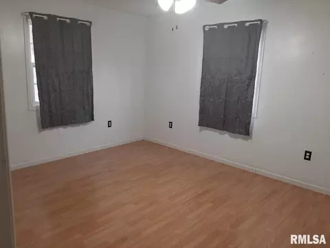 5022 John St, Christopher, IL 62822 photo 7