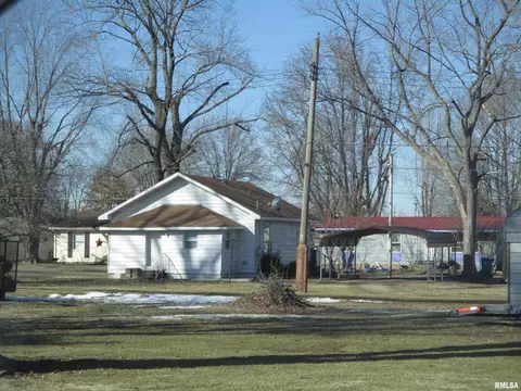 1110 E Ruth St, Benton, IL 62812 photo 21