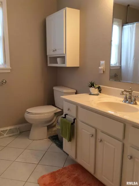 14 E Crownview, Mount Vernon, IL 62864 photo 16
